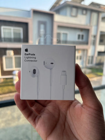 Apple EarPods with Lightning Connector